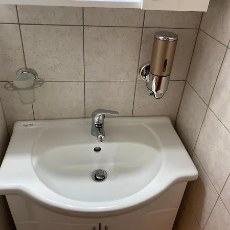Charming 1-bed In *