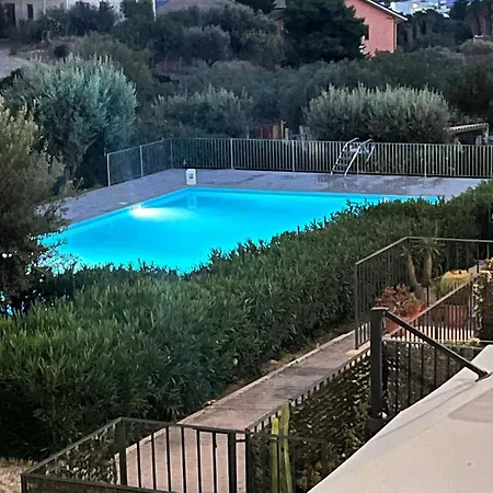 Apartment Charming 1-bed In *