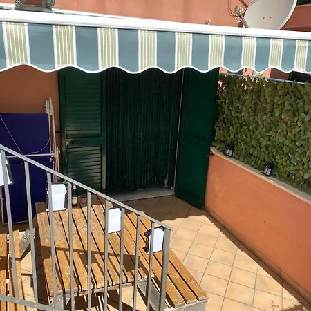 - Sleeps 3 & Swimming Pool Apartament Realmonte