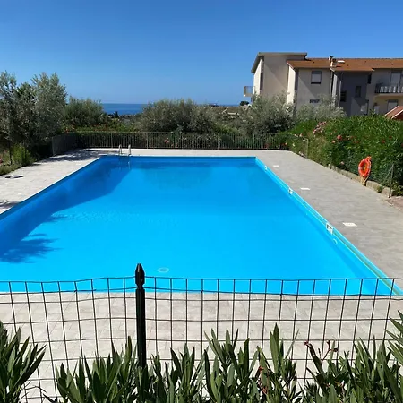Apartment Apartment - Sleeps 3 & Swimming Pool Realmonte